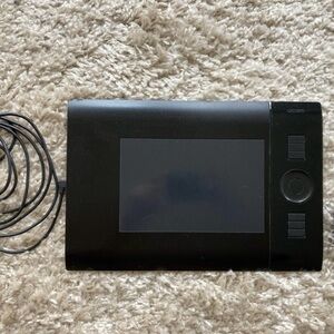 WACOM tablet intuos 4